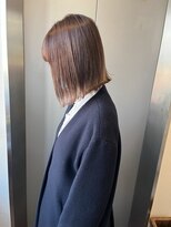 スペシウムバイアンバースデー(spacium by UNBIRTHDAY)&nbsp;切りっぱなしボブ/ツヤベージュ外ハネ●20代30代40代【HIYORI】