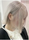 ペールホワイト[新宿駅/イメチェン/レッドブラウン]