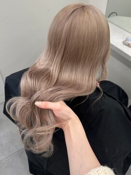 ベレーザ 渋谷(BELEZA) 5843ニュアンスカラー艶髪ハイトーンシルキーベージュ波巻き