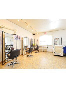 髪のお悩みを解決し、なりたい自分になれる♪お客様を第一に考えた施術が人気の秘訣。