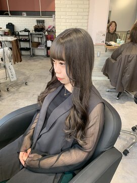リーオオサカ(Lee Osaka) グレージュカラー