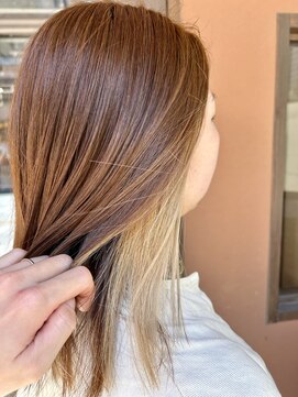 ココカラヘアー ニコ(cococara hair nico) インナーカラー/ミルクティーベージュ/同系色デザイン