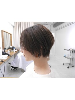 アナタの魅力を惹きだす施術で、憧れの“小顔”を実現します♪[ショート/イルミナ/ニュアンスショート]