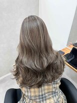 ウキ(uki)&nbsp;ハイライト　髪質改善