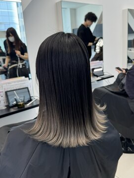 アライブ キチジョウジ(ALIVE Kichijoji) 色落ちも綺麗なホワイトカラー!