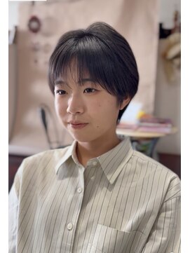 エマニエル(emanuel) 魅力を引き出すショートスタイル