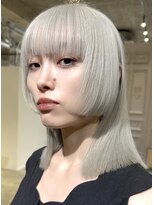 ストラマ(STRAMA) miraiウルフボブ/アッシュグレージュ