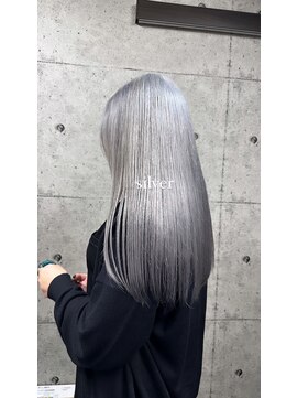 セレーネヘアー オオサカ 心斎橋店(Selene hair OSAKA) silver☆