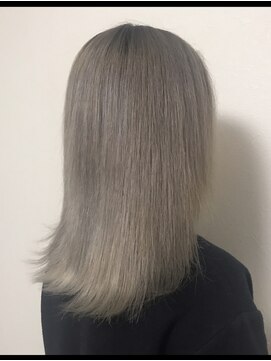 ヘア イズム 表参道(HAIR ISM) プラチナベージュ