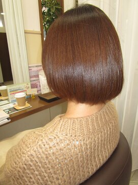 コアフィールフィス(COIFFURE fils) 【見附 今町】ショートボブ