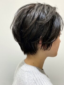 ユキオ オブ ヘアー(YUKIO of Hair) 大人かわいい☆小顔リップライン丸みショート