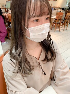 テトラ バイ ネオリーブ 横浜西口店(tetra by neolive) 1番人気!インナーカラーホワイトベージュ☆