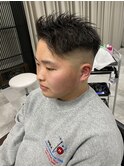 七三黒髪短髪フェード刈り上げ大阪心斎橋