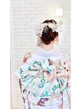 タケダ美容室 成人式着付け+ヘアセット♪