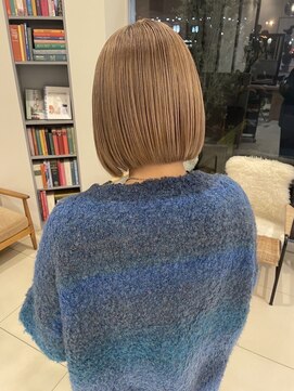 アースコアフュールボーテ 笛吹店(EARTH coiffure beaute) ミルクティーベージュ_ボブ_ハイトーン