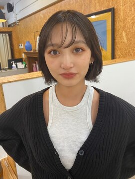 ハニー 町田(HONEY) 切りっぱなしくびれボブ　ウェットヘア　オリーブベージュ