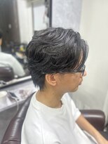 グラッジ 池袋(GLADGE)&nbsp;フェザーパーマ 毛流れセンターパート メンズパーマ