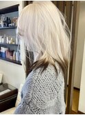 裾カラーホワイトブラック