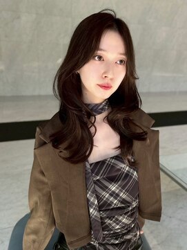 ユーフォリア 新宿通り(Euphoria) くびレイヤー/韓国スタイル/アッシュベージュ/ツヤ髪/透明感