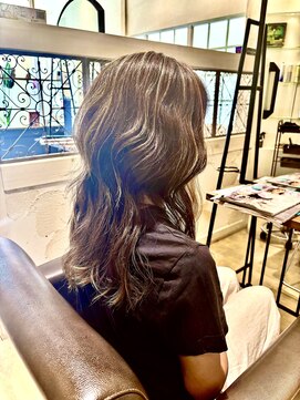 リザ ヘアー サロン 大谷 なんごう店(LIZA hair salon) ロングレイヤーハイライト