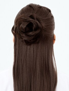 はればれ 桜木町 関内(8080) 2.ハーフアップお花お団子ヘア