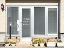 ヘアーサロンKAORU　[フェードカット/パーマ]　の雰囲気（店舗入口です。）