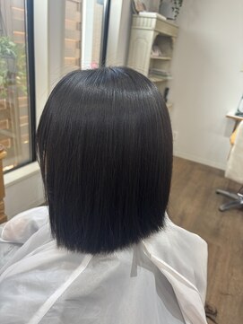 ミニボブ×髪質改善トリートメント