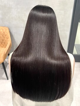 シャルムバイケンジ(Charm.by KENJE) 美髪ストレート艶髪髪質改善縮毛矯正トリートメント銀座有楽町