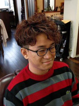 オム ヘアー(Hommes Hair) ツーブロックパーマスタイル