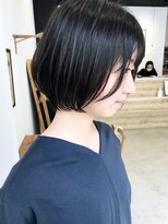 アテナ 六本松店(ATENA) 黒髪でも重く見えないショートボブ