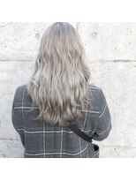 ワンズクロエ 原宿店(ONE's Chloe)&nbsp;イルミナカラー/インナーカラー/学割U24/ダブルカラー[原宿駅]