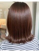 インビテーション(invitation) ツヤツヤボブスタイル