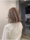 ホワイトベージュ