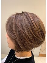 オンカラー(ON.COLOR)&nbsp;大人グレージュハイライトショート