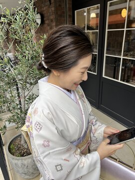 トータルビューティ ジェム バイ ヘアタイム(TOTAL BEAUTY gem by HAIR TIME) 訪問着着付け シニヨンヘア