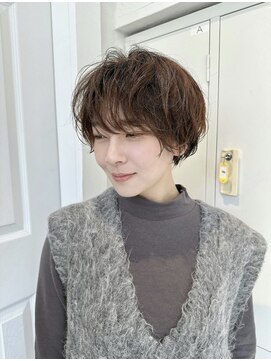 アデプト 綾瀬店(adept) 大人ショートボブ/エモージュ/丸みショート【綾瀬/亀有/北千住】