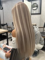 ロウル 渋谷(LOWRL)&nbsp;ミルクティーベージュ/ブリーチ/ハイライトエクステ