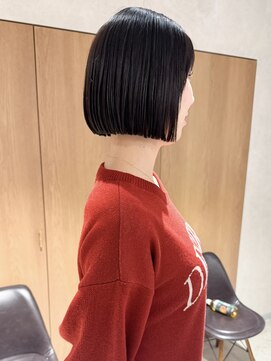 ラミエ バイ メルト 吉祥寺(lamie by melt) "久保田"切りっぱなしタイトボブグレーベージュタッセルボブ