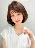 ホワイトグレージュショートボブ30代40代50代ひし形シルエット