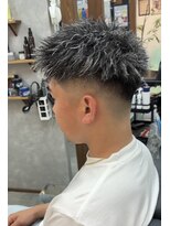 バタクラン(BATACLAN)&nbsp;ツイストパーマ/ハイライト/メンズ/メンズカット/ブリーチ/眉毛