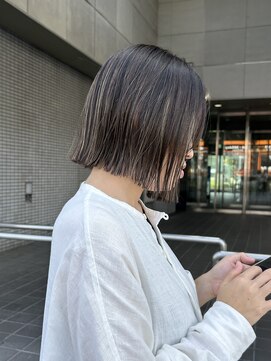 マッシュ アドベ 八戸ノ里(MASHU ADOBE) 切りっぱなしボブ