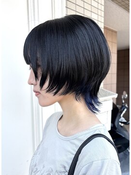 シャルティア(SHALLTIA) デザインカラー/ポイントカラー/ウルフカット/ショートウルフ