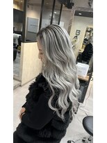 ラピス 大阪心斎橋店(Lapis)&nbsp;バレイヤージュ／外国人風カラー／デザインカラー／ケアブリーチ