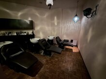 ヘアーアイスカルテット(HAIR ICI QUARTET)の雰囲気（フルフラットのシャンプー台で癒しの時間をお過ごしください♪）