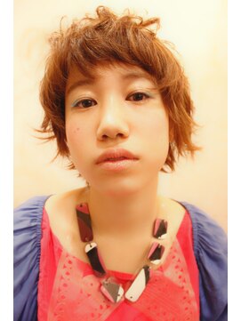 ブーケ(BOUQUET) 大人かわいい・小顔・エアリーショート・グレージュ・前下がり