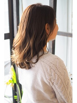 リタへアーズ(RITA Hairs) [RITA Hairs]透明感◎ハイライトxシアーグレージュ♪お客様snap