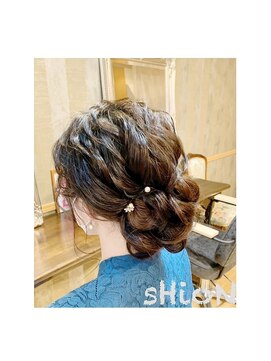 シオン(sHioN) ヘアセット