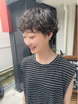 ルアウハク 梅田(LUAU Haku) ・タイトマッシュショート/カールパーマ・【Haku/梅田/タクノ】