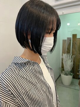 ポーチバイハニー オモテサンドウ(PORCH by HONEY omotesando) 大人可愛い20代30代40代前下がりミニボブ×アッシュブラック