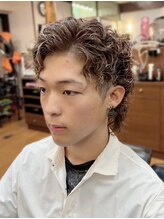 ヘアーワークス ブレーヴ(HAIR WORKS BRAVE) ウルフ×スパイラル